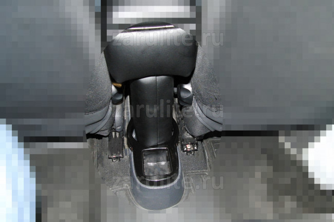 Подлокотник Renault Duster, Nissan Terrano