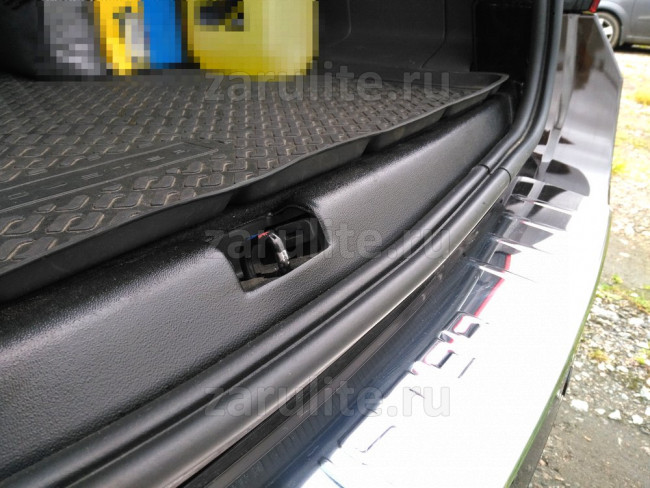 Накладка на порожек багажника Renault Duster 2010- Nissan Terrano 2014