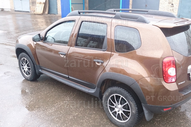 Накладки на двери молдинги Renault Duster 2012-2020
